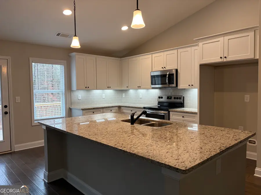 561 Oconee Lane, Commerce, GA 30529 - Image #3