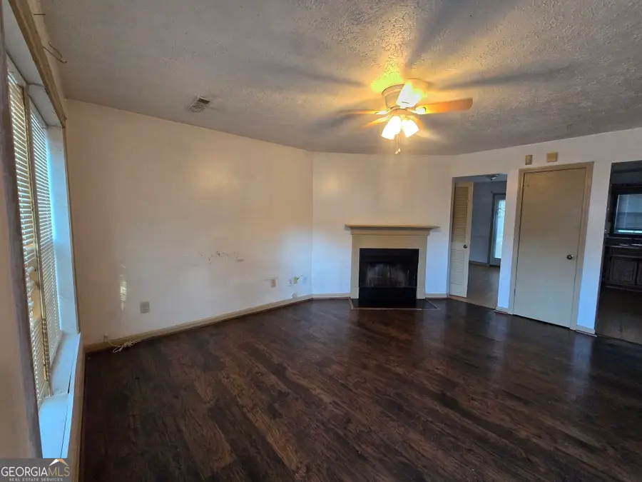 1685 Hunting Creek Drive Se, Conyers, GA 30013 - Image #3