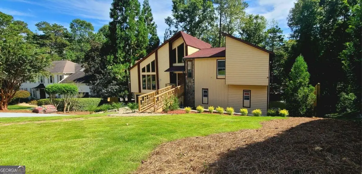 2696 Long Lake Terrace Ne, Roswell, GA 30075 - Image #1