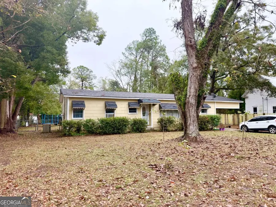 402 S Berrien Street, Nashville, GA 31639 - #2