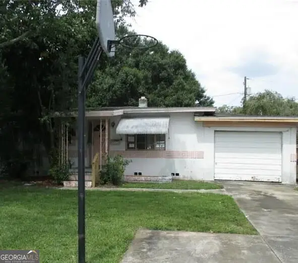 5901 Mangrove Street N, Saint Petersburg, FL 33703