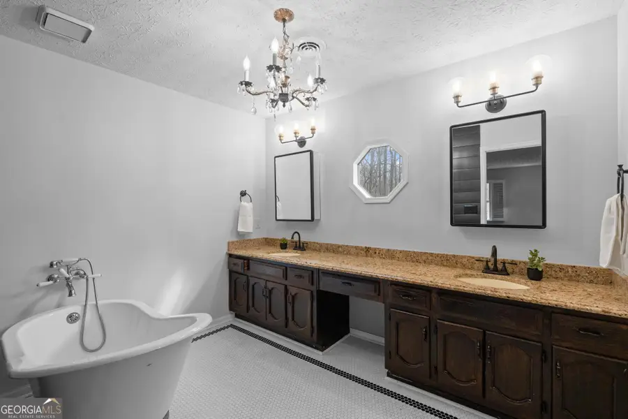 2230 Castle Lake Drive, Tyrone, GA 30290 - Image #3