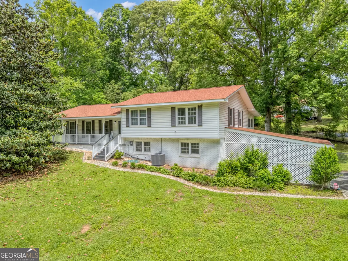 83 Summit Ridge Circle Se, Cartersville, GA 30120 - Image #1