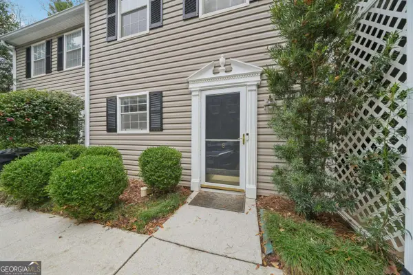 1750 Clairmont Road #8, Decatur, GA 30033