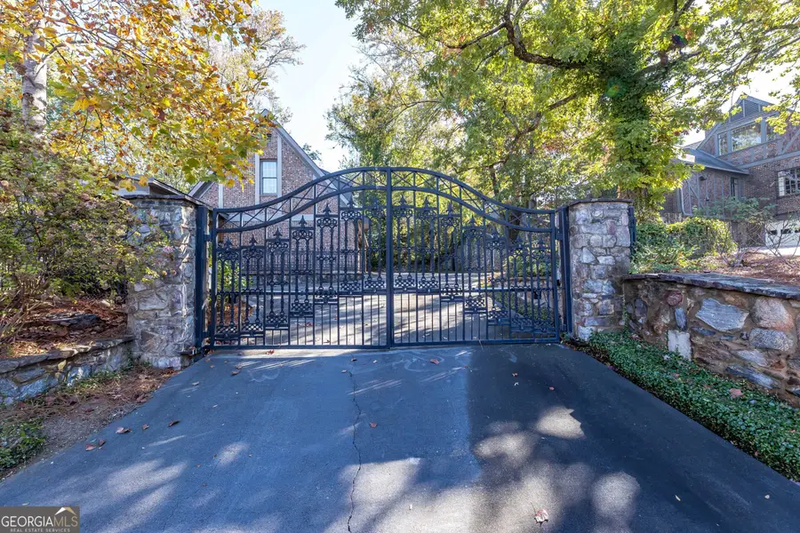 2000 Poplar Drive, Columbus, GA 31906 - Image #2