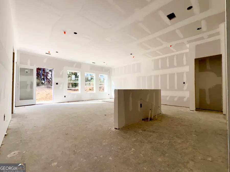 5435 Biltmore Drive, Atlanta, GA 30349 - Image #3