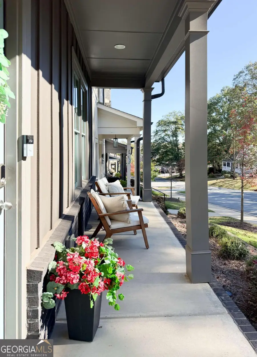 5736 Main Street, Flowery Branch, GA 30542 - Image #3