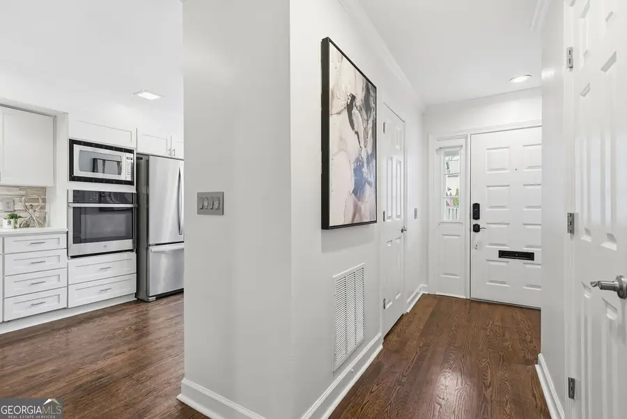 6 Alston Place Ne, Atlanta, GA 30324 - Image #2