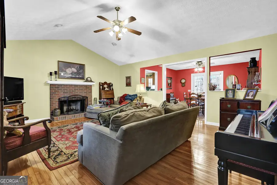 4806 Cash Road, Flowery Branch, GA 30542 - Image #2