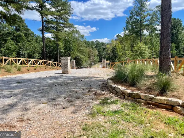 393 Harmony Gates Drive, Commerce, GA 30530