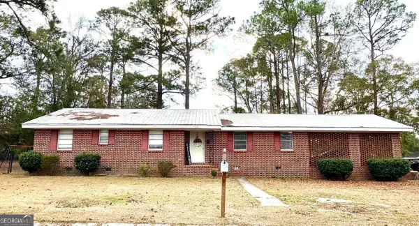 112 Alexander Avenue, Lyons, GA 30436
