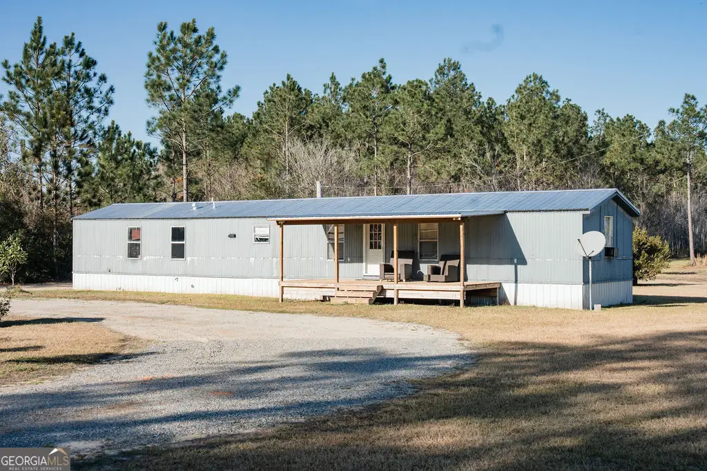 321 Mae Lane, Baxley, GA 31513 - Image #1