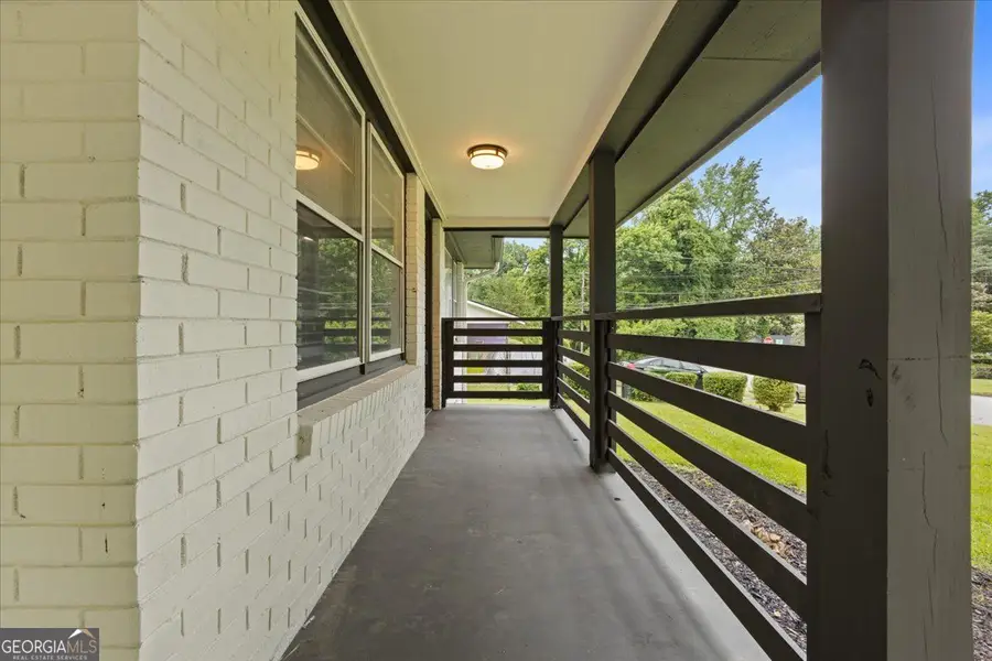 1553 Mccallie Boulevard Nw, Atlanta, GA 30318 - Image #3