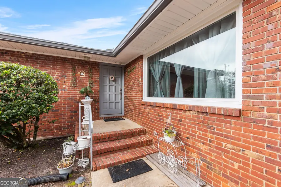 121 Crestwood Road, Warner Robins, GA 31093 - Image #2