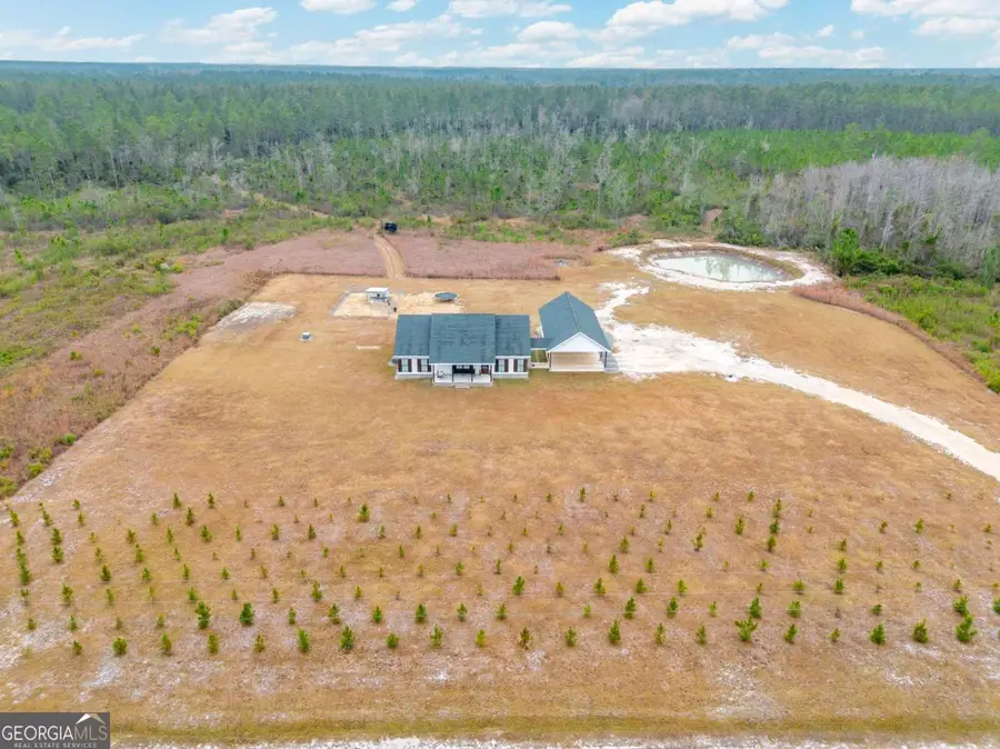 7059 Thornbird Road, Waycross, GA 31503 - Image #2
