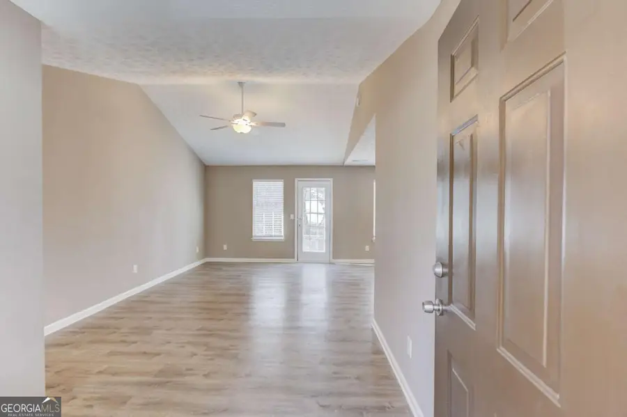 614 Anns Way, Winder, GA 30680 - #3