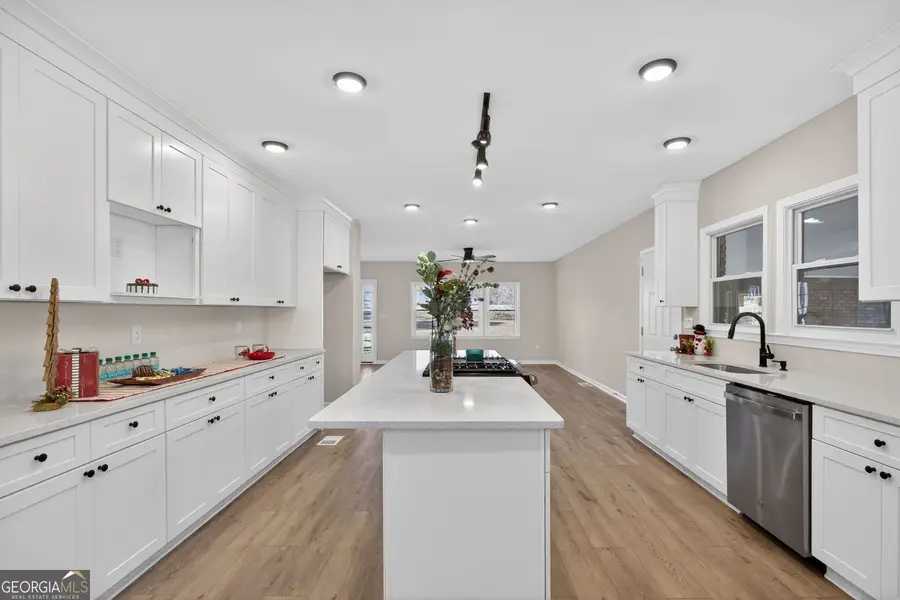 18 Dyer Circle, Carrollton, GA 30116 - Image #2