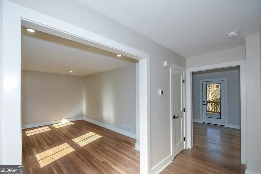 1610 Chateau Drive, Dunwoody, GA 30338 - Image #3