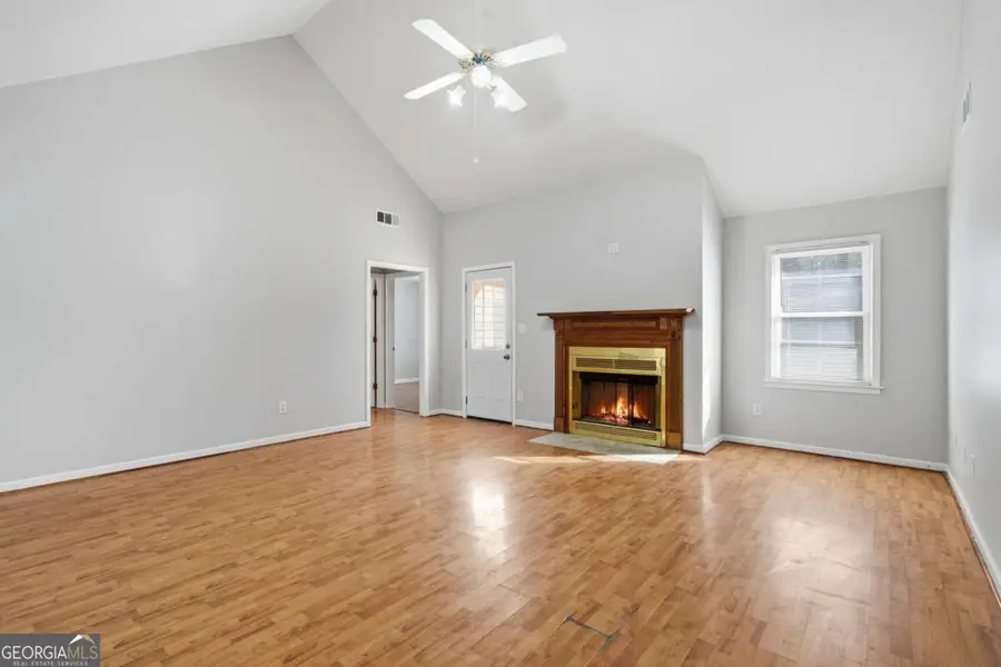 16 Broken Arrow Court Ne, Rydal, GA 30171 - Image #3