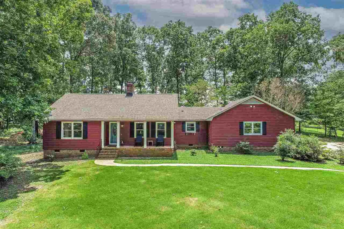 364 Ridgewood Drive, Hartwell, GA 30643 - Image #1