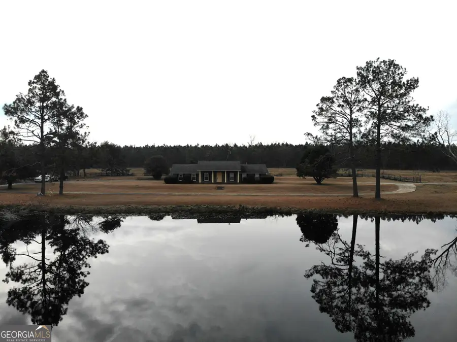 1668 E Golden Isles Highway, McRae-helena, GA 31055 - #2