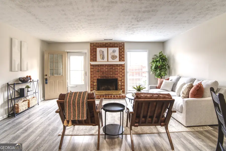 587 Wedgewood Drive, Alpharetta, GA 30009 - Image #2