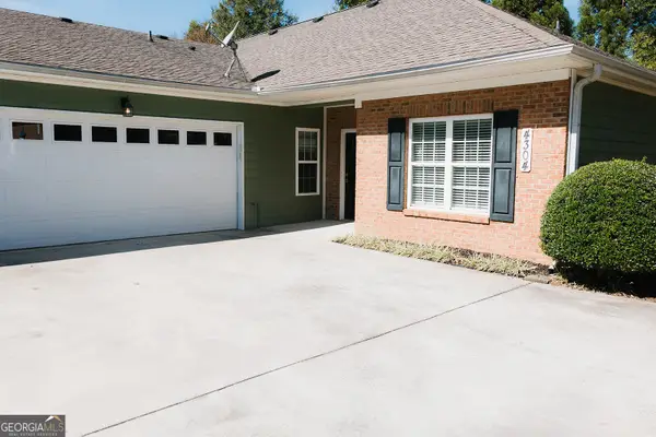 4304 Commonwealth Circle, Newnan, GA 30263