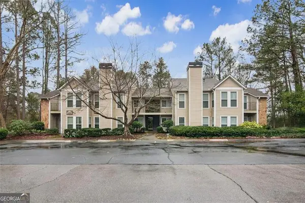 1001 Lake Pointe Circle, Roswell, GA 30075