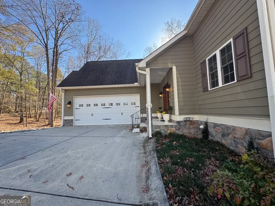 94 Westwood Circle, Hartwell, GA 30643 - Image #3