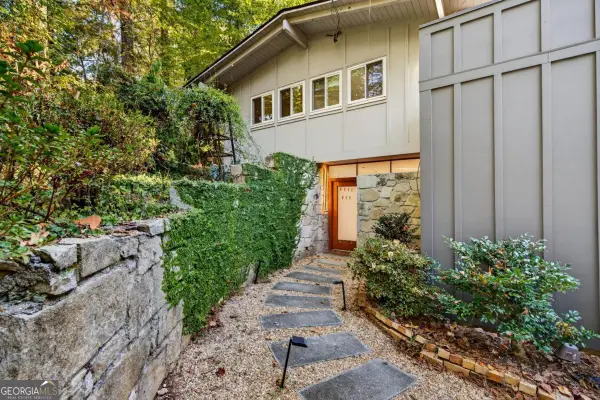 3813 Watkins Place Ne, Brookhaven, GA 30319