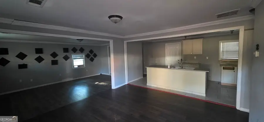 1032 Valley View Road Se, Atlanta, GA 30315 - Image #3