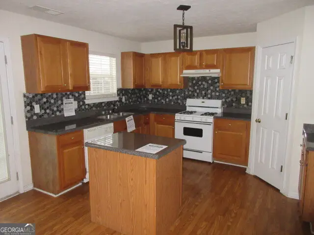 12237 Dickson Road, Hampton, GA 30228 - Image #2