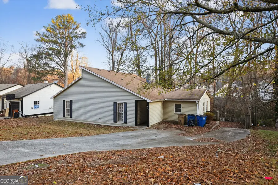1009 Salisbury Trail, Riverdale, GA 30296 - Image #2