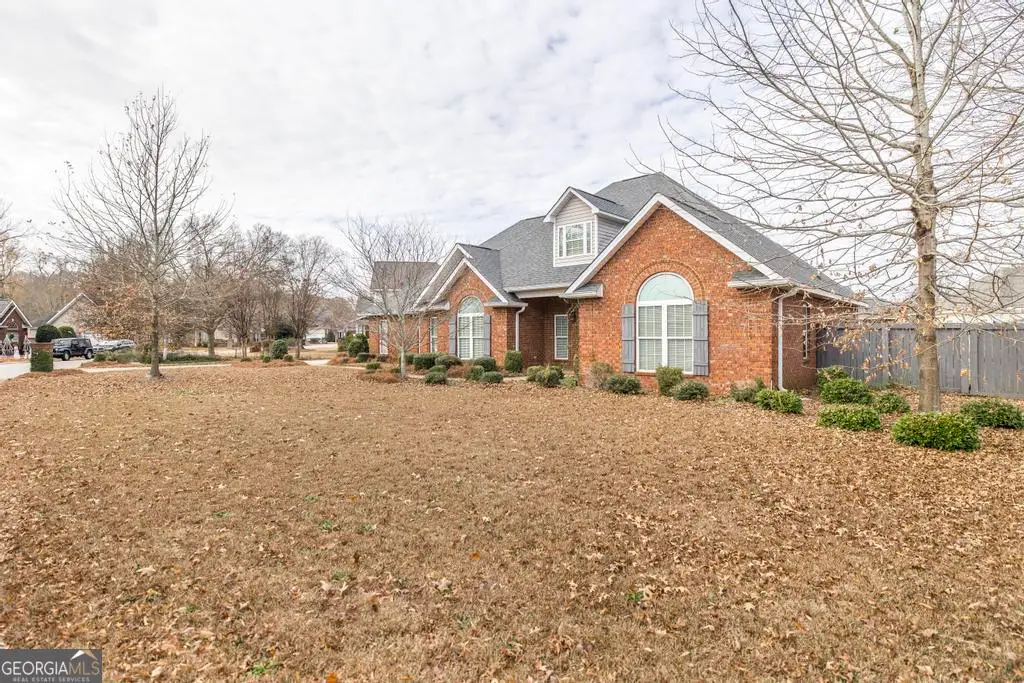 302 Erin Way, Warner Robins, GA 31088 - Image #1