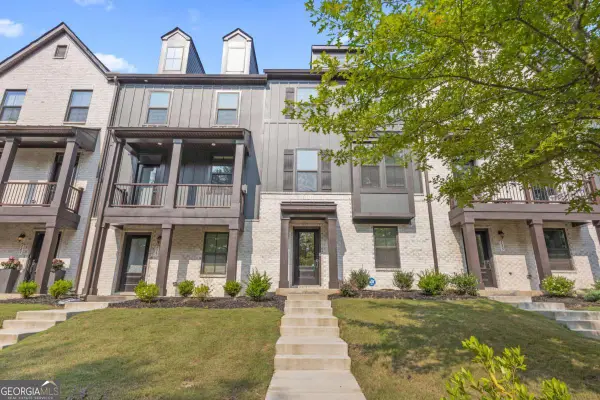 125 Climbing Ivy Circle, Fayetteville, GA 30214