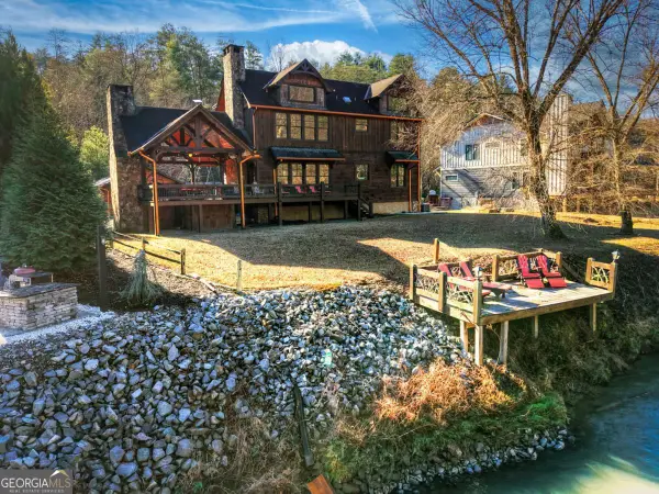 1901 Hogback Drive, Blue Ridge, GA 30513