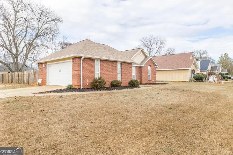 126 Country Walk, Warner Robins, GA 31088 - Image #2