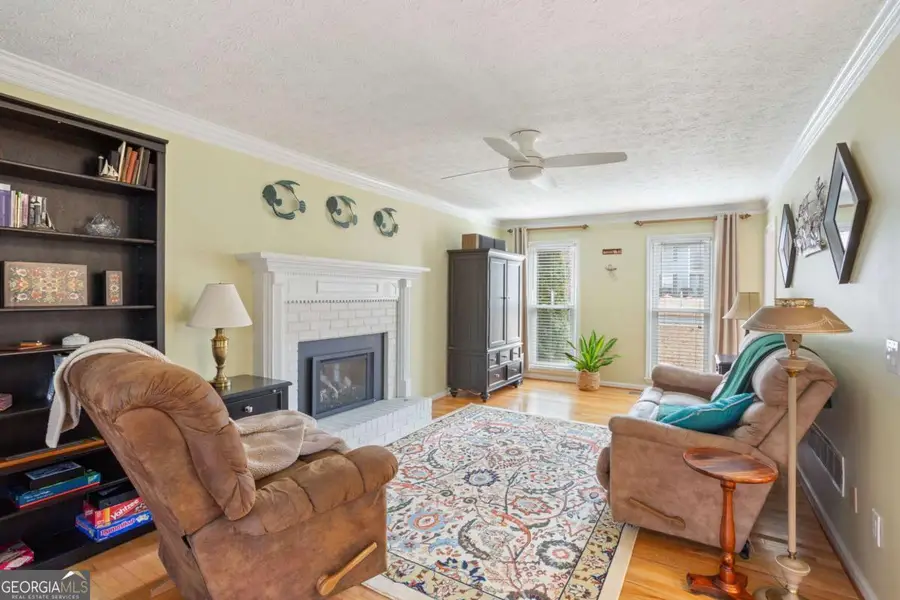 1027 Peace Drive Nw, Kennesaw, GA 30152 - Image #3