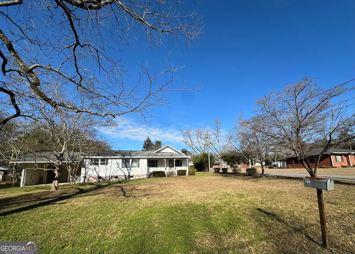 204 12th Avenue, Eastman, GA 31023 - Image #1