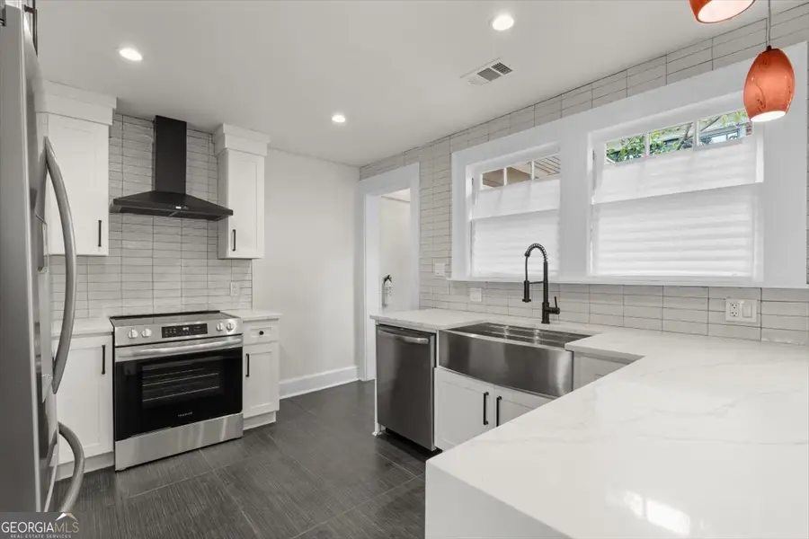 1134 Donnelly Avenue Sw, Atlanta, GA 30310 - Image #3