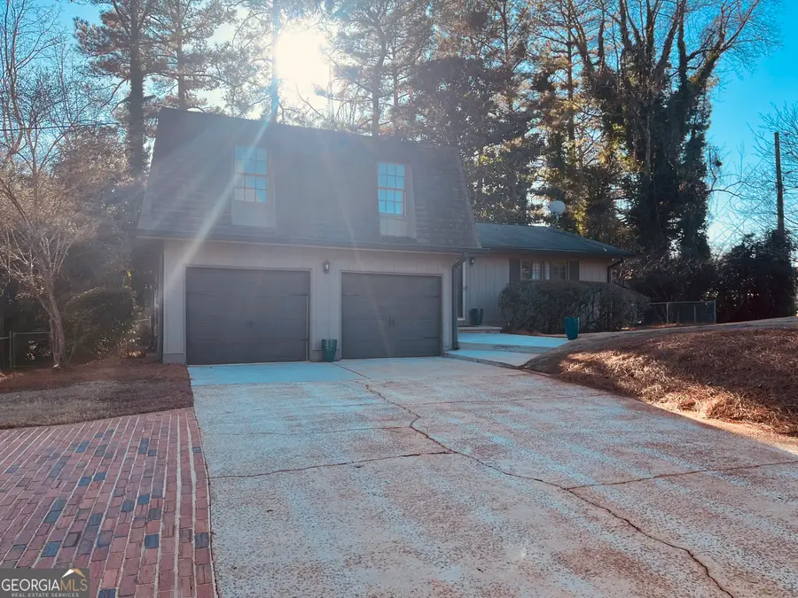 641 Emerald Forest Circle, Lawrenceville, GA 30044 - Image #3