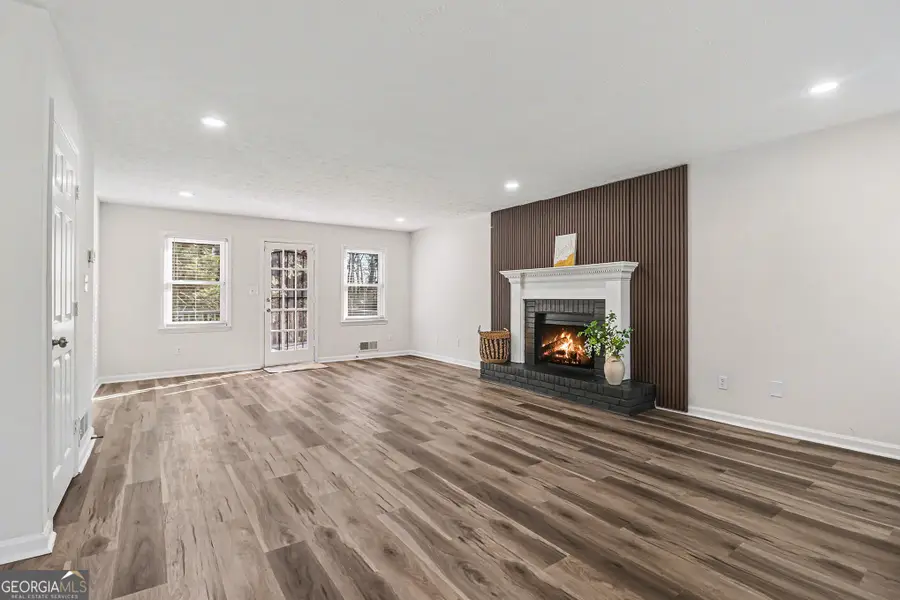 1956 Spencer Oaks Lane, Lithonia, GA 30058 - Image #2