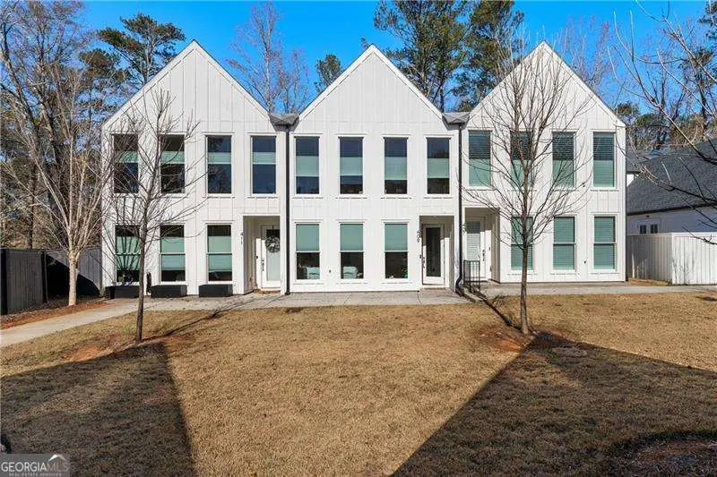 409 Burgundy Way, Woodstock, GA 30188 - Image #1