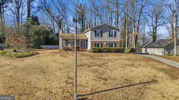 993 Medina Drive Sw, Lilburn, GA 30047