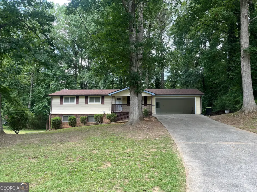 2069 Swan Court, Riverdale, GA 30296 - Image #2