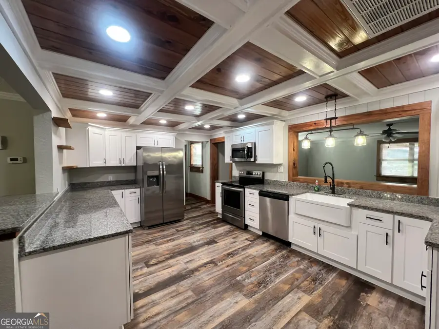 343 W Morrison Street, Mount Vernon, GA 30445 - Image #2