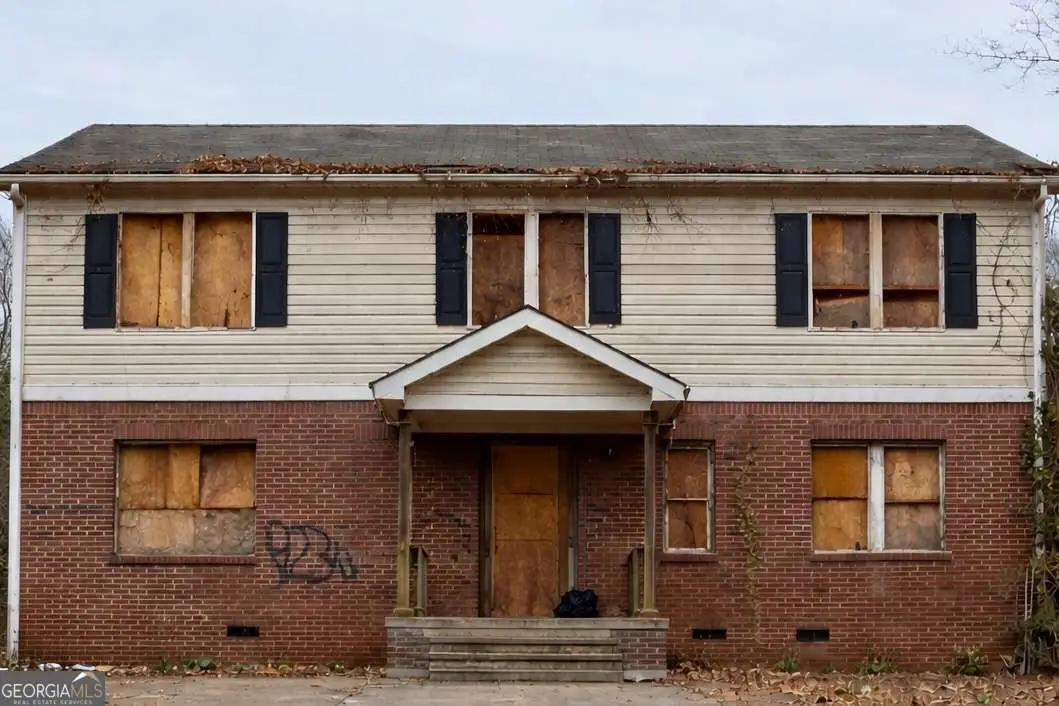 1995 Lois Place Nw, Atlanta, GA 30318 - Image #1