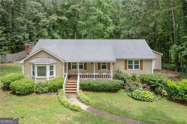 1904 Britt Drive, Snellville, GA 30078