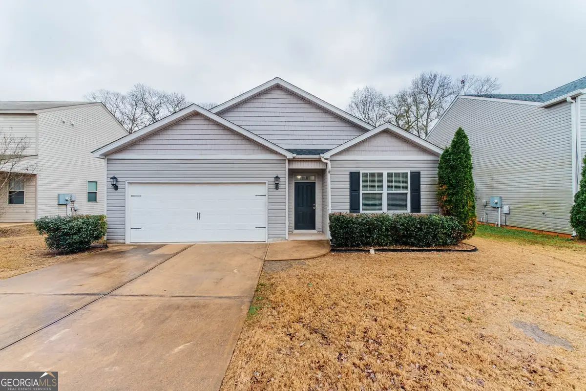 208 Flowing Meadows Drive, Kathleen, GA 31047 - Image #1