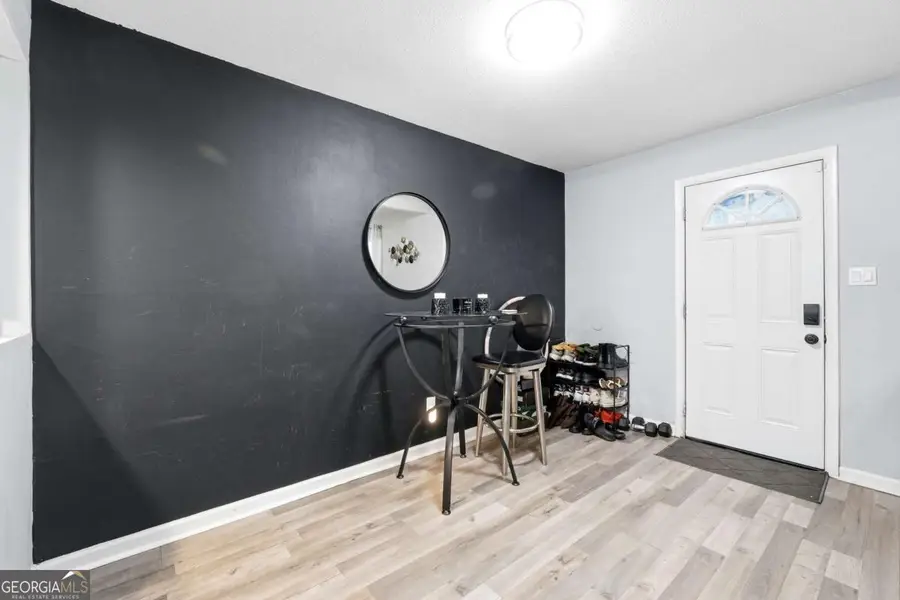 754 Garden View Drive, Stone Mountain, GA 30083 - Image #2